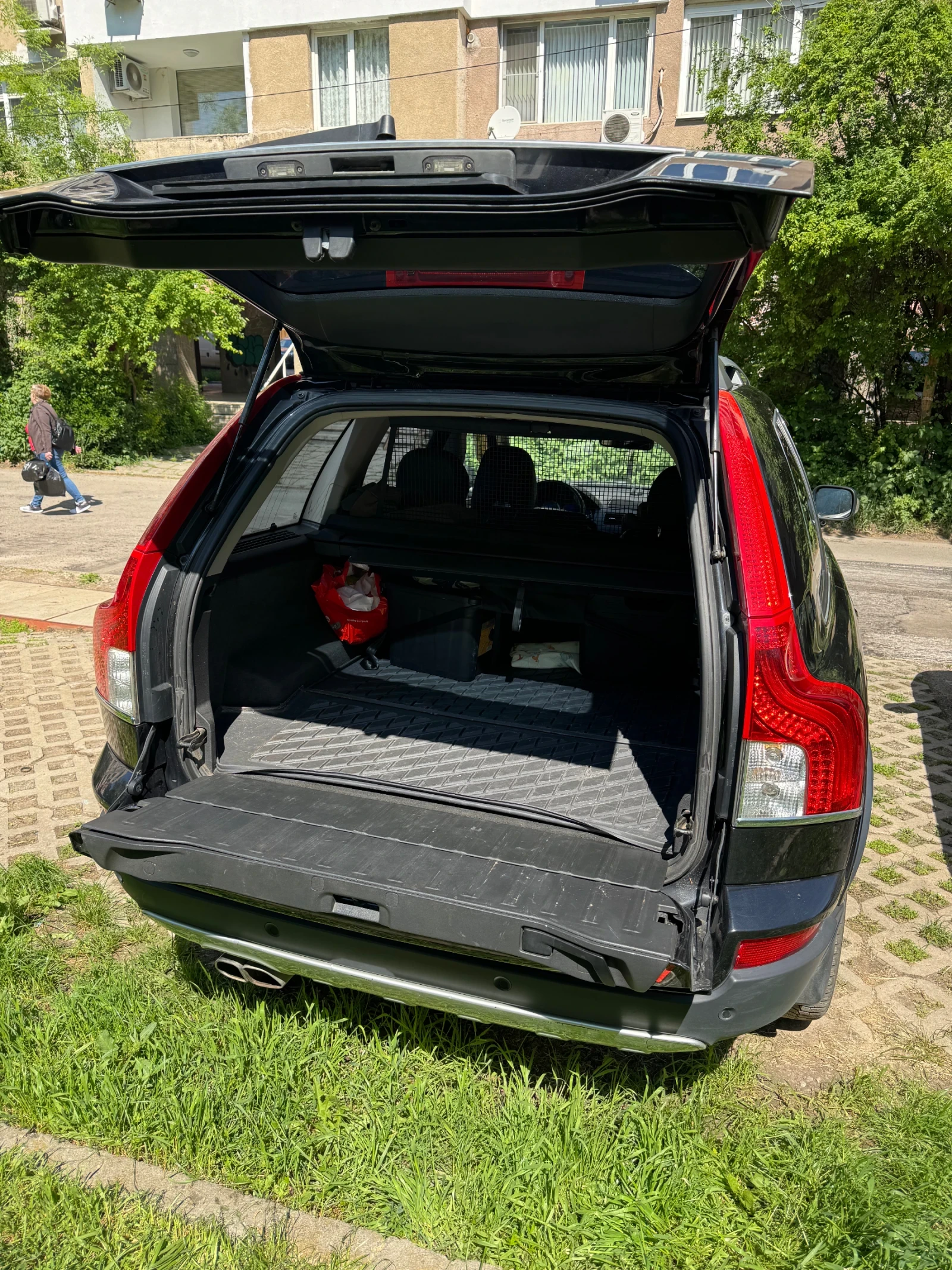 Volvo Xc90 2.4 D5, facelift, R Design 4x4, снимка 6 - Автомобили и джипове - 54490653