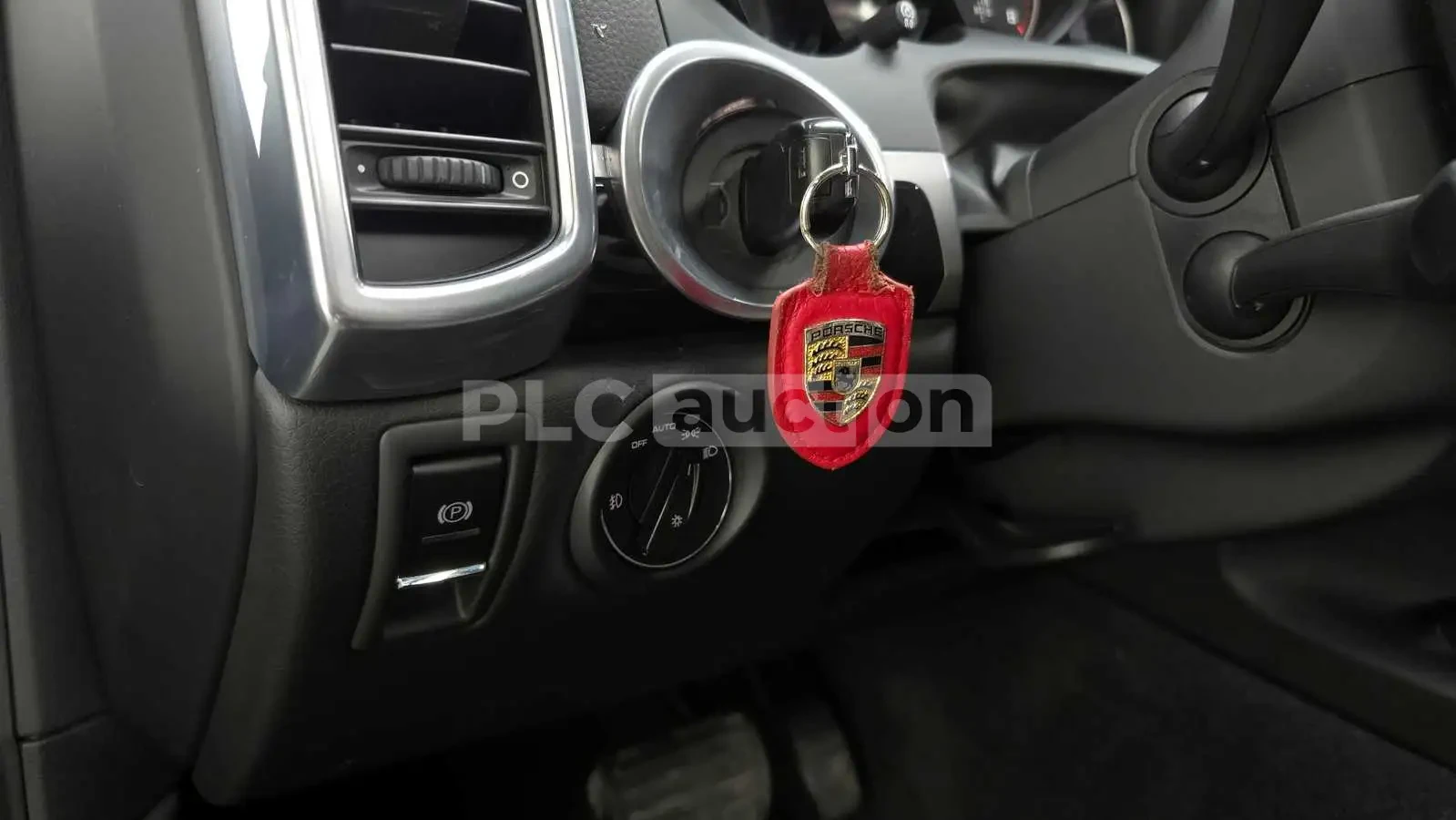 Porsche Cayenne 3.6 AWD| КАМЕРА| ПАНОРАМА| ПОДГРЕВ, снимка 10 - Автомобили и джипове - 54691376