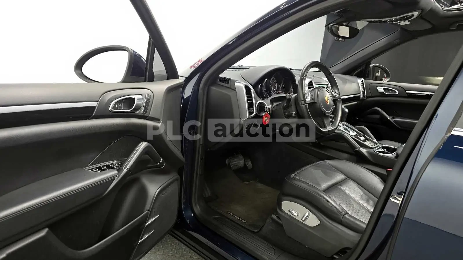 Porsche Cayenne 3.6 AWD| КАМЕРА| ПАНОРАМА| ПОДГРЕВ, снимка 4 - Автомобили и джипове - 54691376