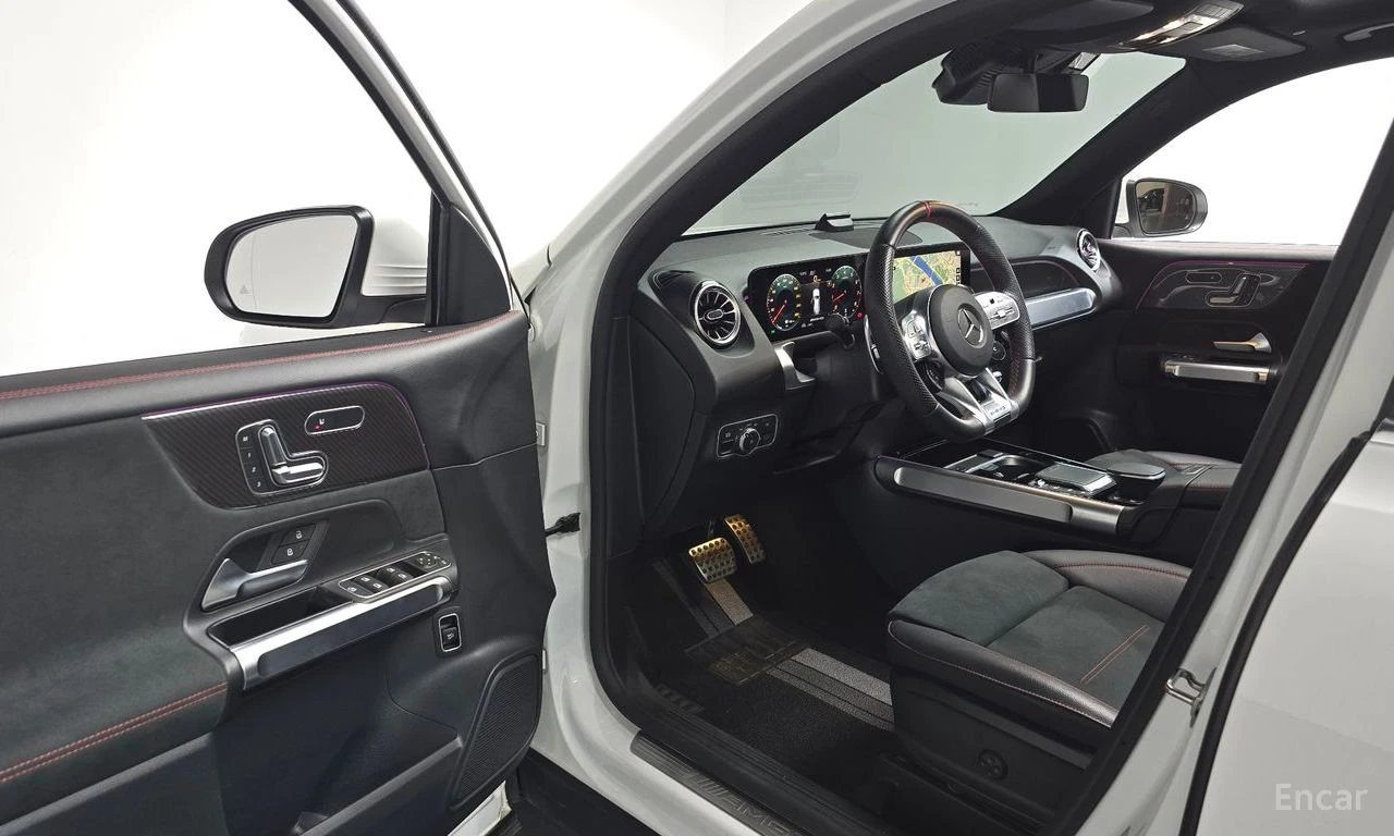 Mercedes-Benz GLB35AMG 4MATIC* ПОДГРЕВ* НАВИГАЦИЯ* 2 КЛЮЧА, снимка 12 - Автомобили и джипове - 54923353