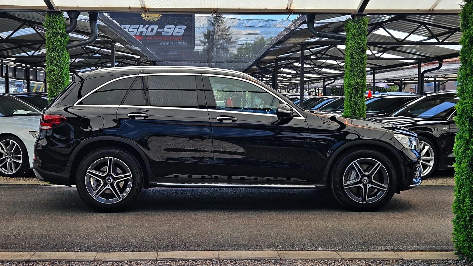 Mercedes-Benz GLC 220 AMG/4M/GERMANY/DIGITAL/CAMERA/BURMESTER/AUTO H/LIZ, снимка 4 - Автомобили и джипове - 54994304