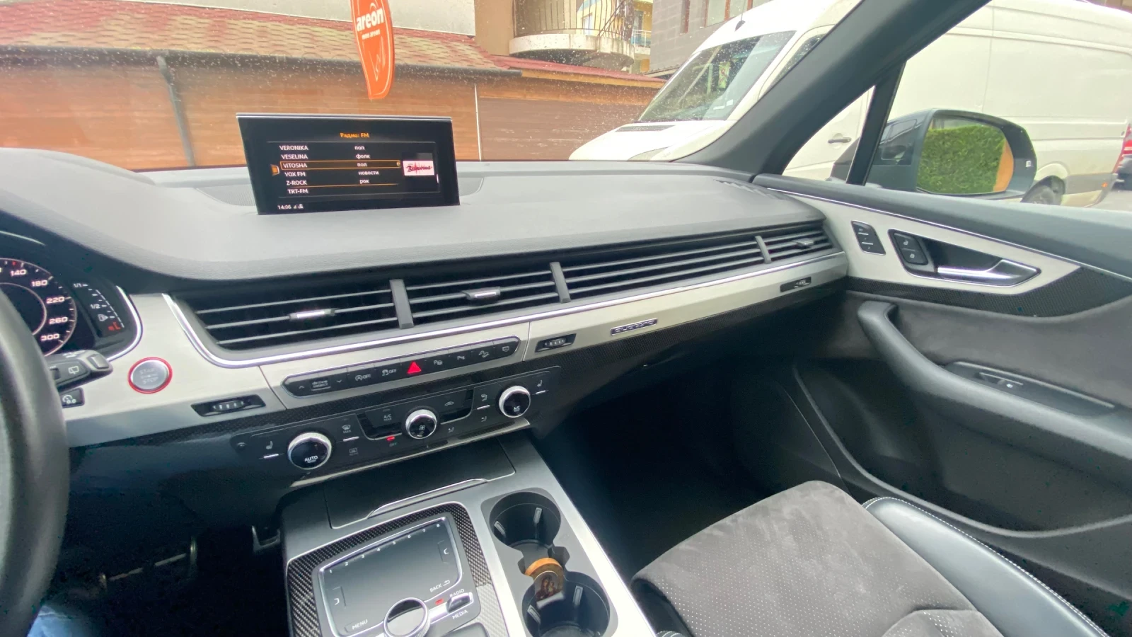 Audi SQ7, снимка 8 - Автомобили и джипове - 56181478