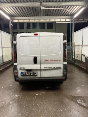 Opel Vivaro 1.9 CDTI  101 Климатик, снимка 6 - Бусове и автобуси - 53661945