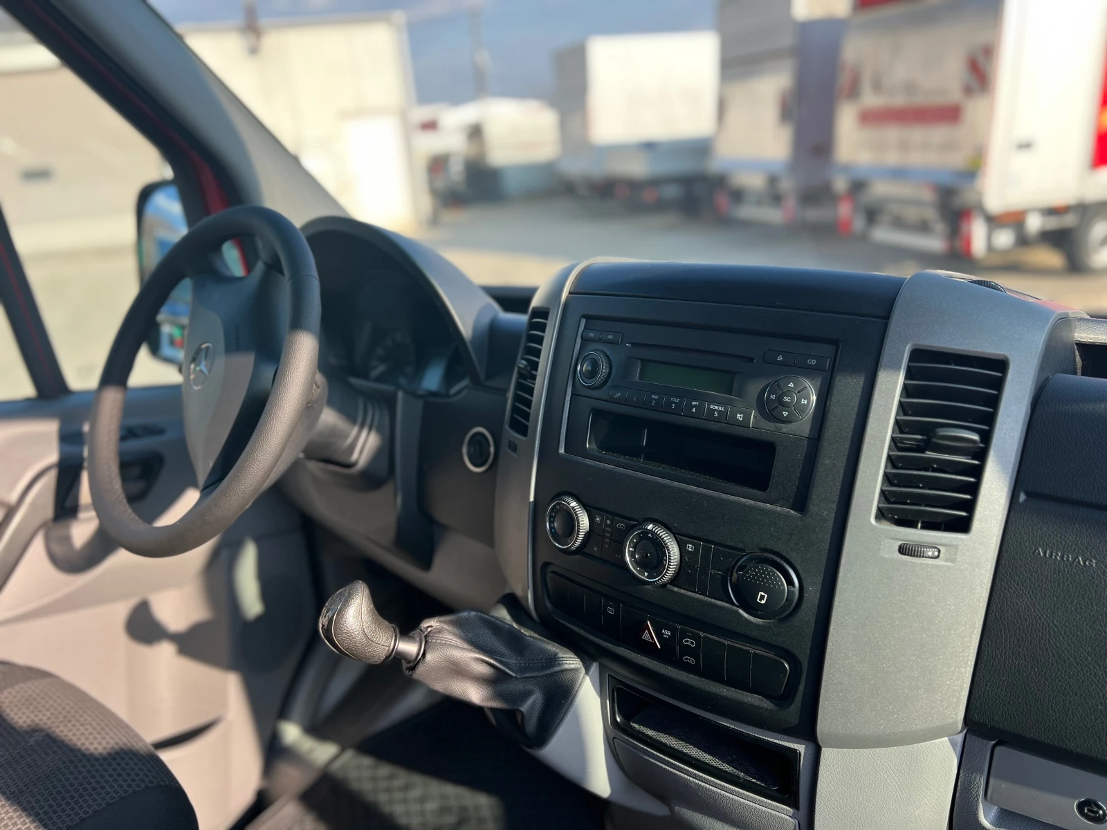 Mercedes-Benz Sprinter 315 9 МЕСТА , ПЪТНИЧЕСКИ , OM646 , КЛИМА , ТОП, снимка 15 - Бусове и автобуси - 53742586