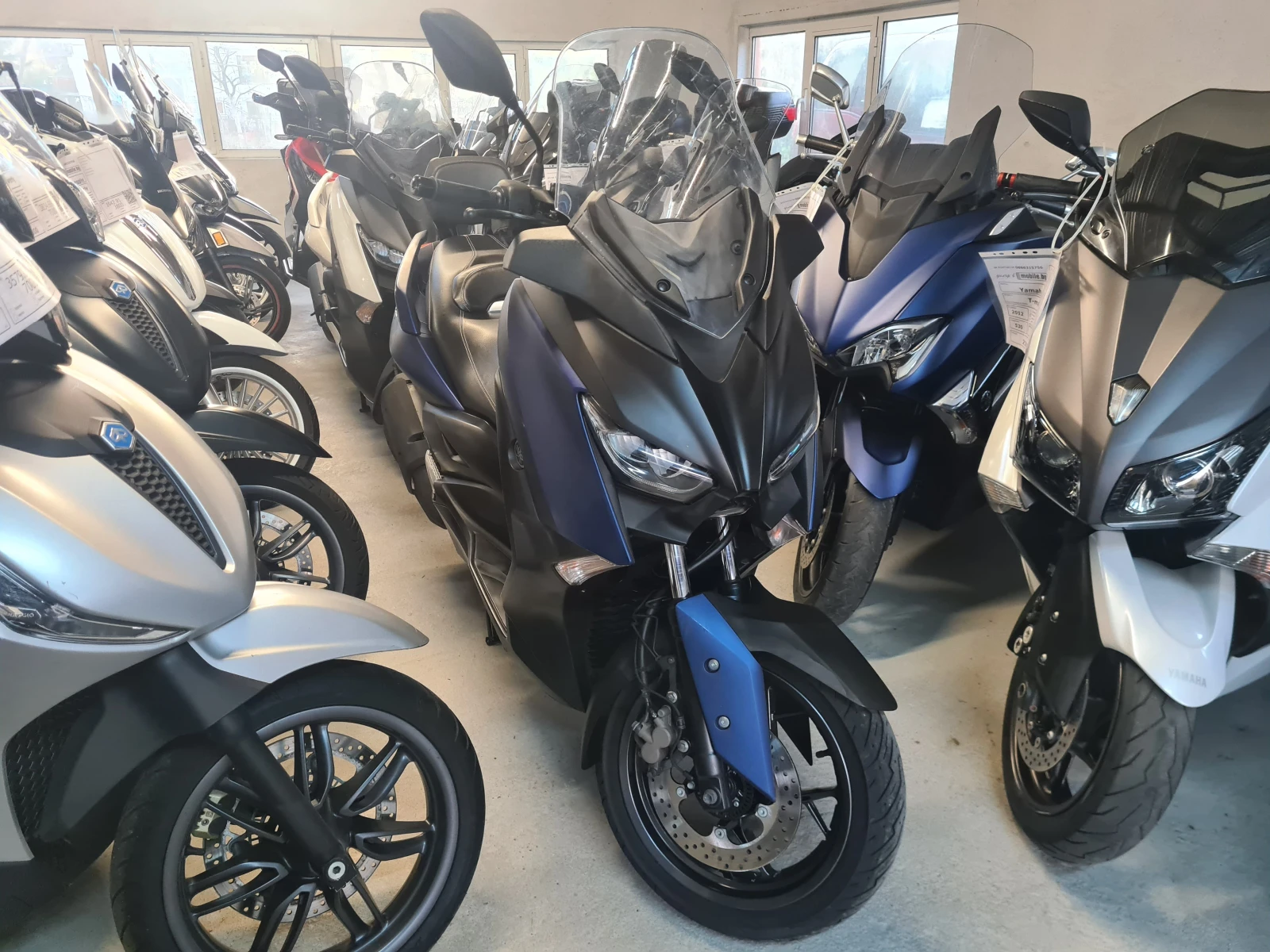 Yamaha X-max 300i ABS/TCS - изображение 3