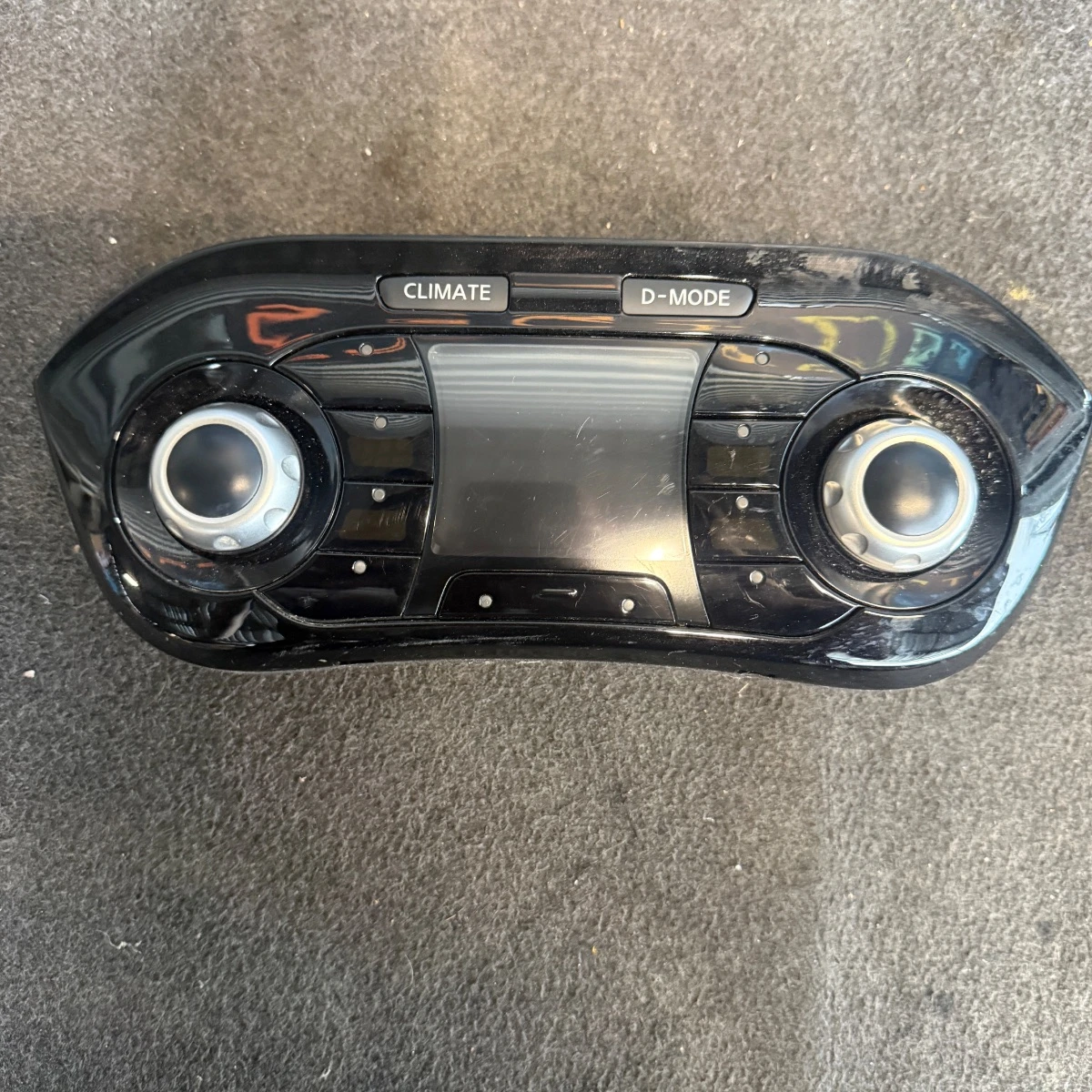 Панел за управление на климатика и парното за Nissan Juke Face 24845BV82A 24845B