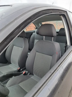 Seat Ibiza 1.2 benzin, снимка 7