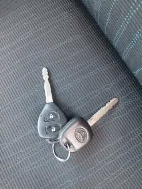 Toyota Auris 1.4 D4D Dizel - 3200 € / 6258.66 лв. - 30198328 6