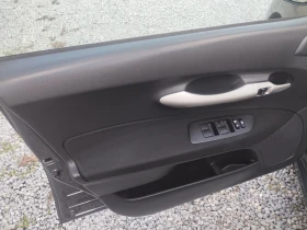 Toyota Auris 1.4 D4D Dizel - 3200 € / 6258.66 лв. - 30198328 12