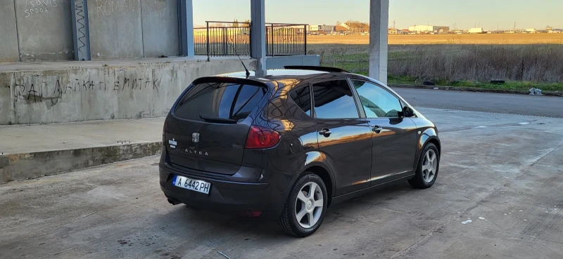 Seat Altea 2.0 TDI, снимка 10 - Автомобили и джипове - 48382574