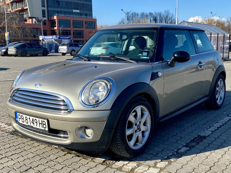 Mini One 1.4i* Facelift, снимка 1 - Автомобили и джипове - 49456671