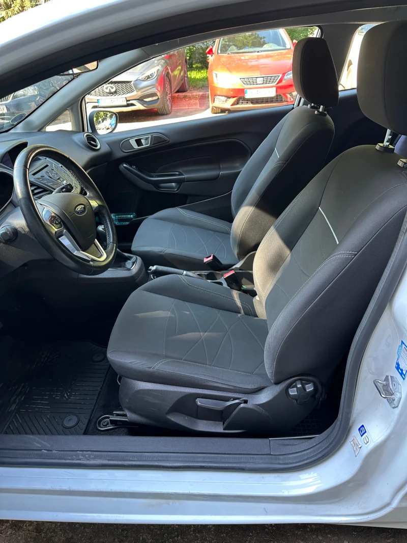Ford Fiesta, снимка 5 - Автомобили и джипове - 51047904