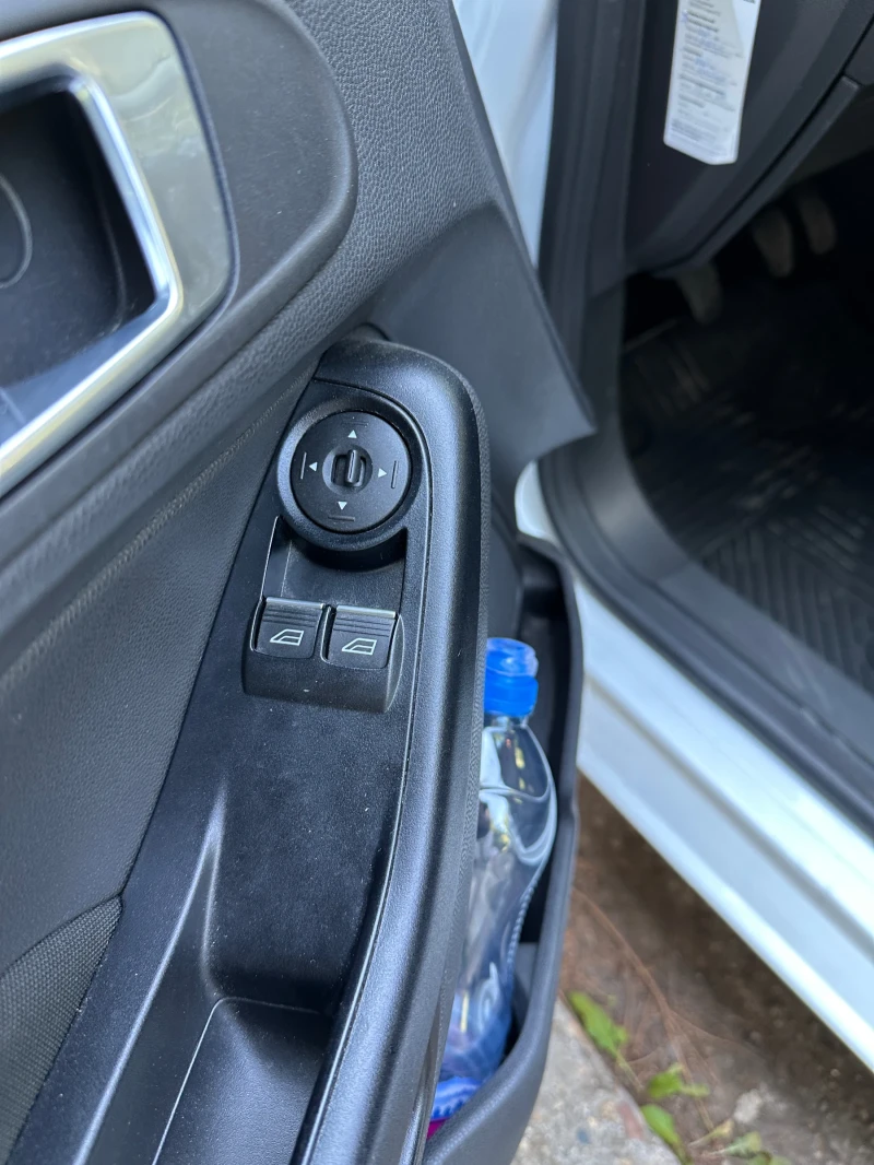 Ford Fiesta, снимка 7 - Автомобили и джипове - 51047904