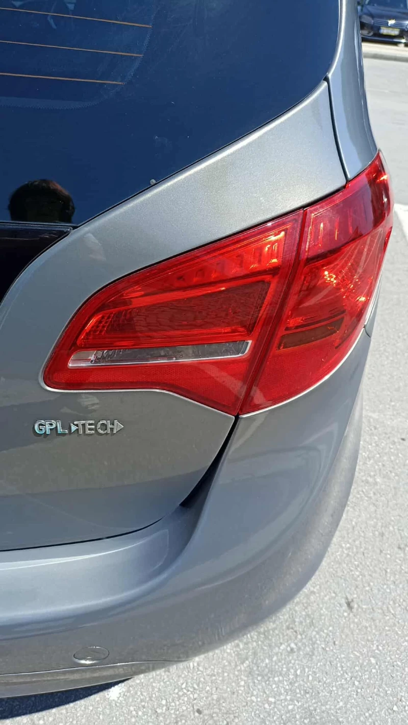 Opel Meriva, снимка 8 - Автомобили и джипове - 52428341