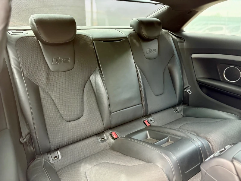 Audi S5 Quattro* Bang&Olufsen* Автомат* Подгрев* Регистрац, снимка 13 - Автомобили и джипове - 51907918