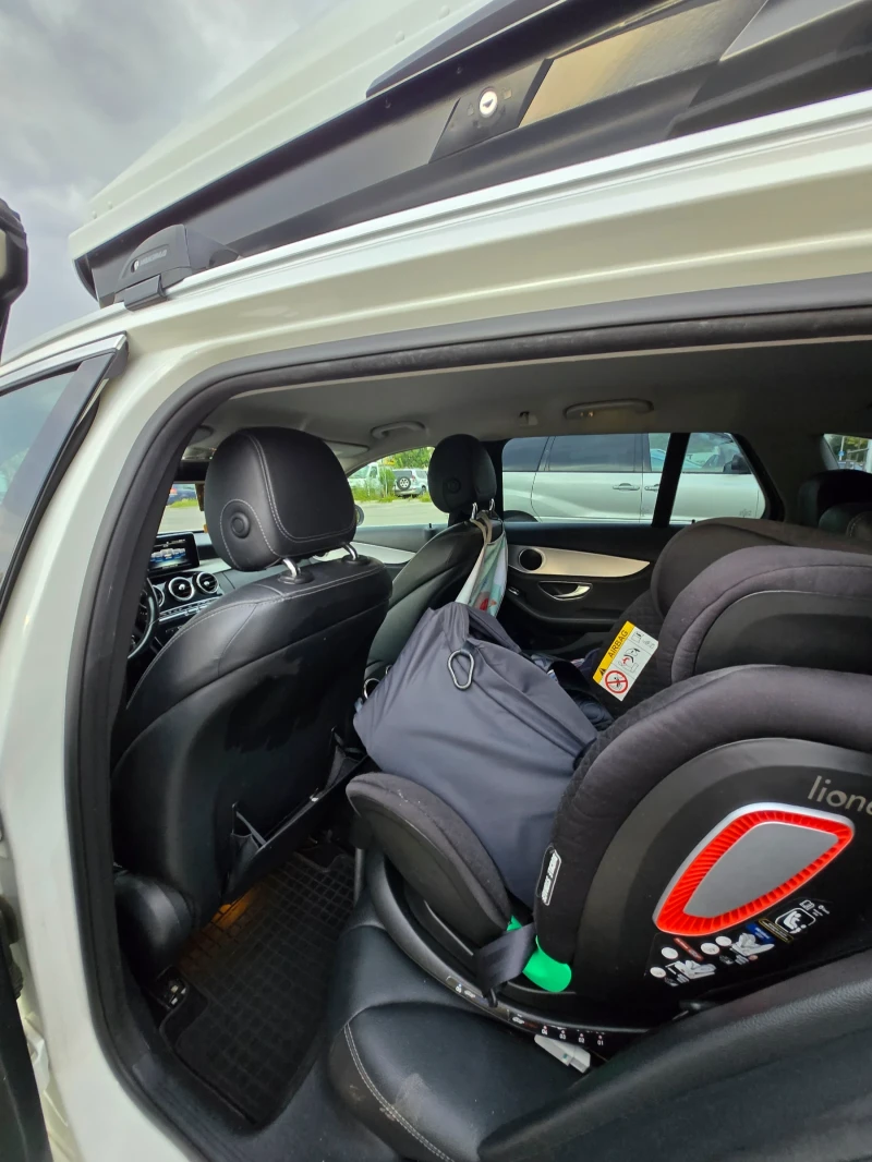 Mercedes-Benz C 220, снимка 7 - Автомобили и джипове - 52471583