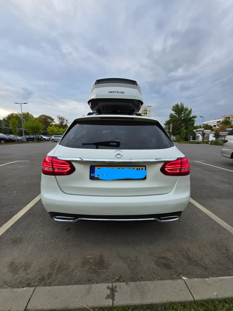 Mercedes-Benz C 220, снимка 2 - Автомобили и джипове - 52471583