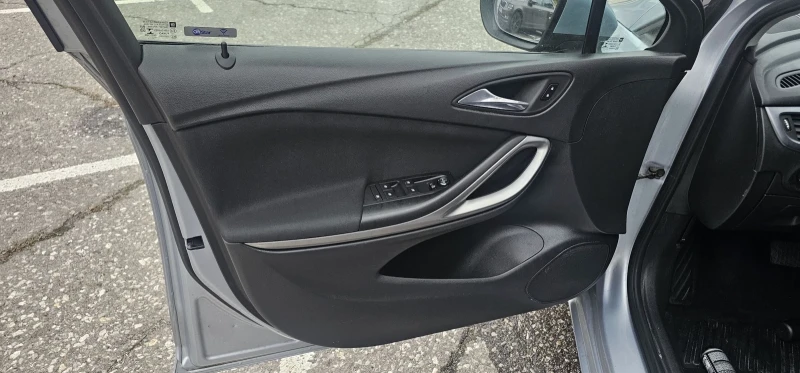 Opel Astra 1.6DTCI AVTOMAT  КАМЕРА ЛИЗИНГ , снимка 12 - Автомобили и джипове - 52688078