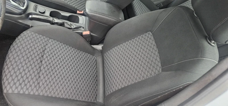 Opel Astra 1.6DTCI AVTOMAT  КАМЕРА ЛИЗИНГ , снимка 9 - Автомобили и джипове - 52688078