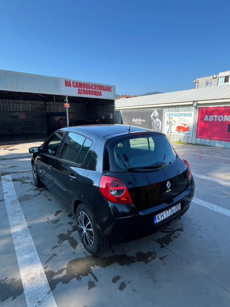 Renault Clio, снимка 2 - Автомобили и джипове - 52789004