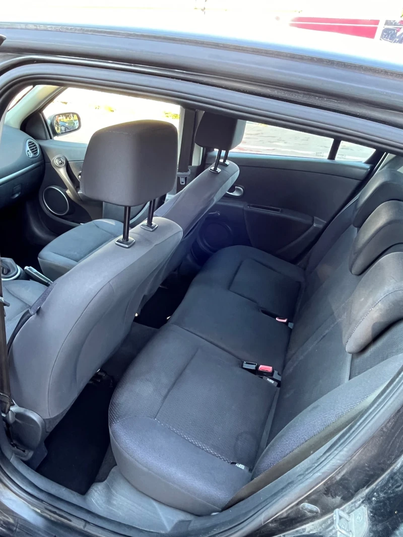 Renault Clio, снимка 5 - Автомобили и джипове - 52789004