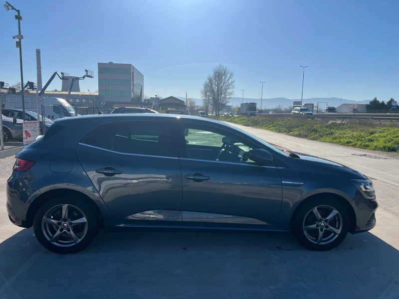 Renault Megane 1.5dci, снимка 4 - Автомобили и джипове - 52965927