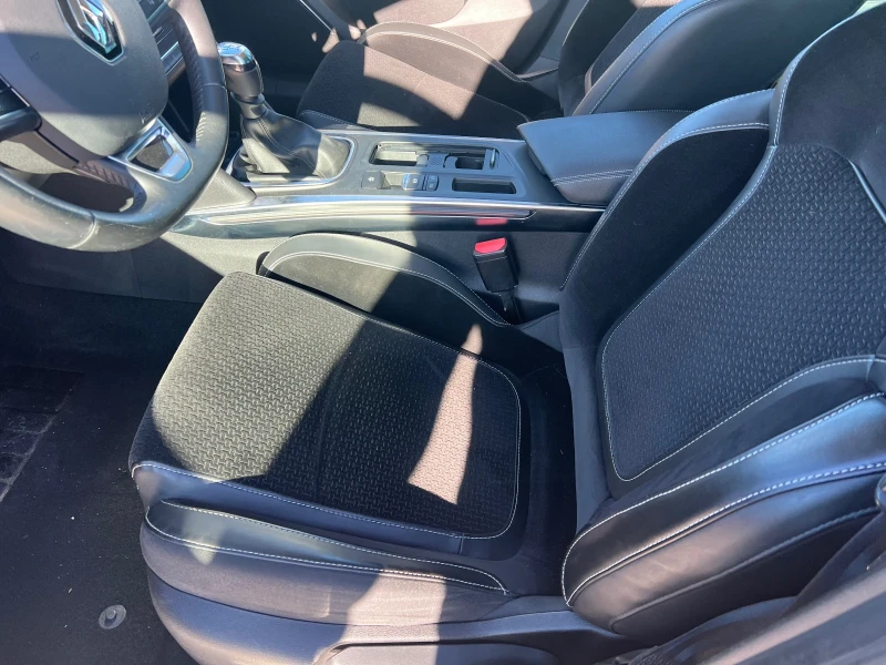 Renault Megane 1.5dci, снимка 9 - Автомобили и джипове - 52965927