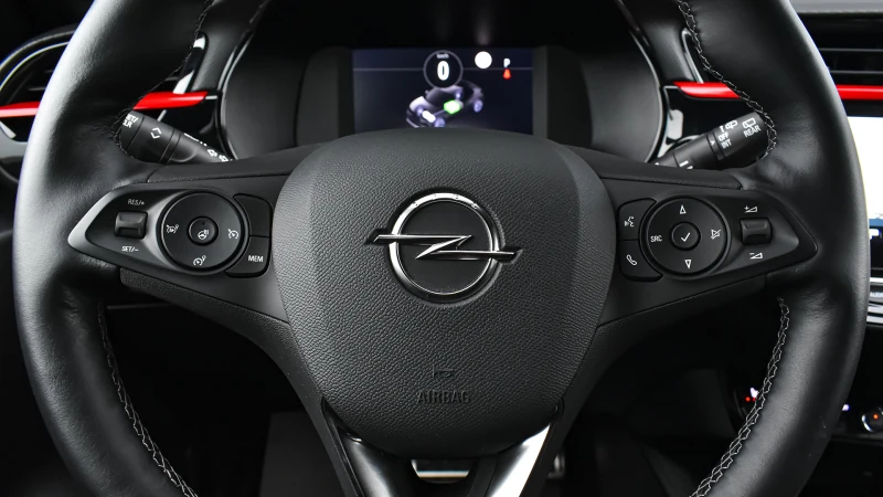 Opel Corsa e-GS Line 50 kWh, снимка 13 - Автомобили и джипове - 53076300