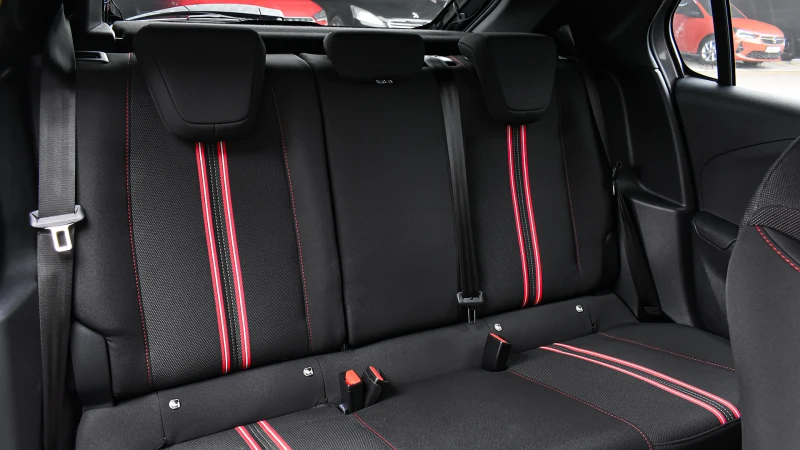 Opel Corsa e-GS Line 50 kWh, снимка 11 - Автомобили и джипове - 53076300