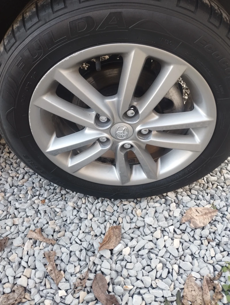 Toyota Auris 1.4 D4D Dizel, снимка 11 - Автомобили и джипове - 53271755