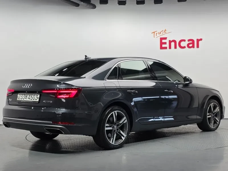 Audi A4 40TFSI Premium - САМО 30% АВАНС, снимка 5 - Автомобили и джипове - 55790148