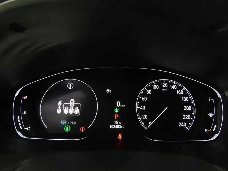 Honda Accord 10Th Generation 1.5 Turbo, снимка 9 - Автомобили и джипове - 56698415