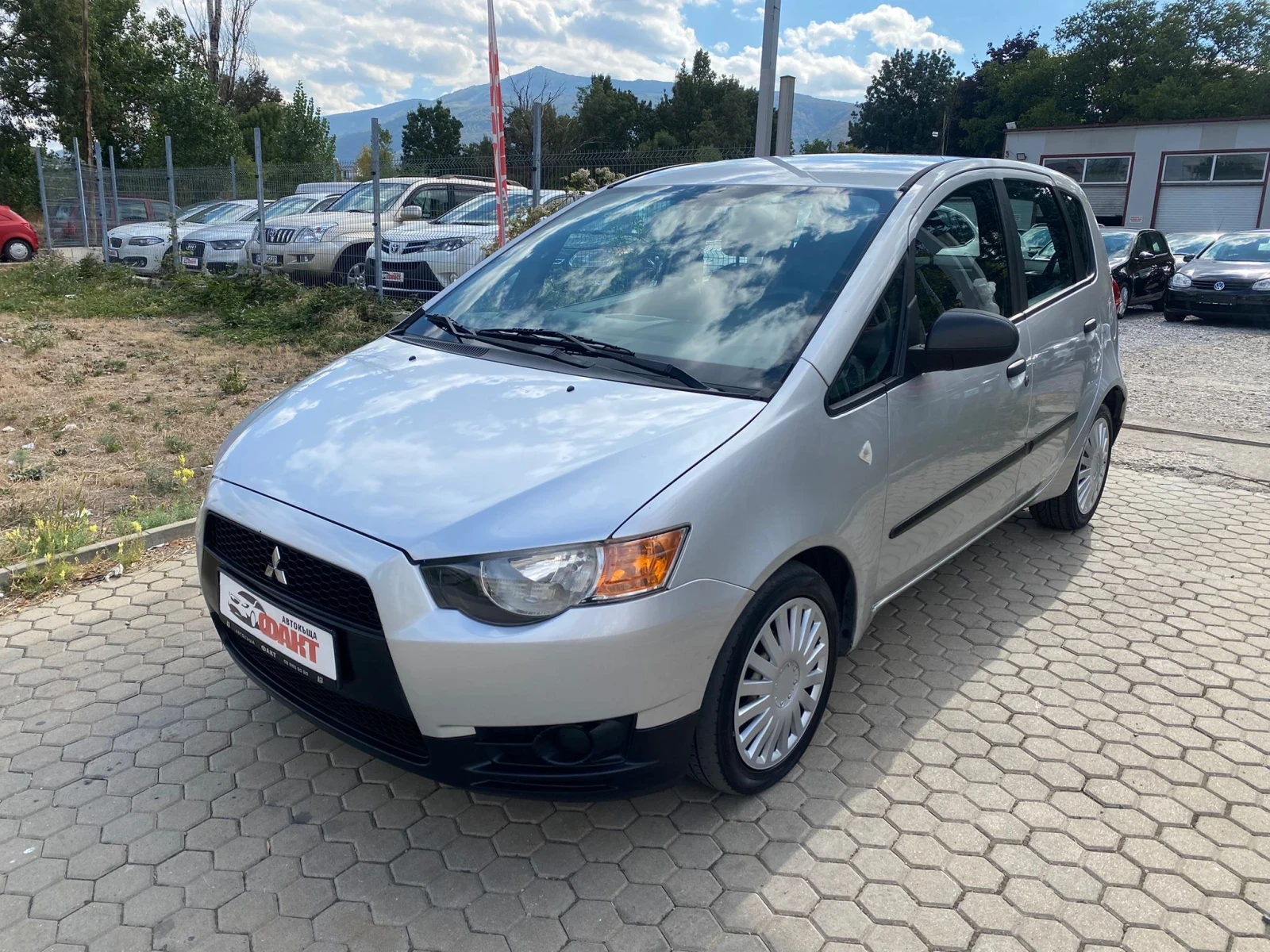 Mitsubishi Colt 1.2i/ГАЗ, снимка 1