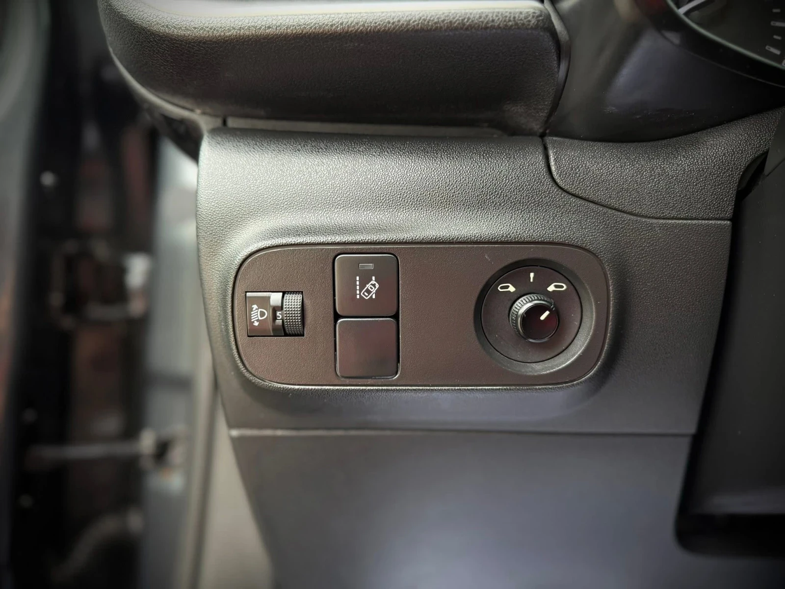 Citroen C3 1.2i * LED* LaneAssist*  | Mobile.bg   13