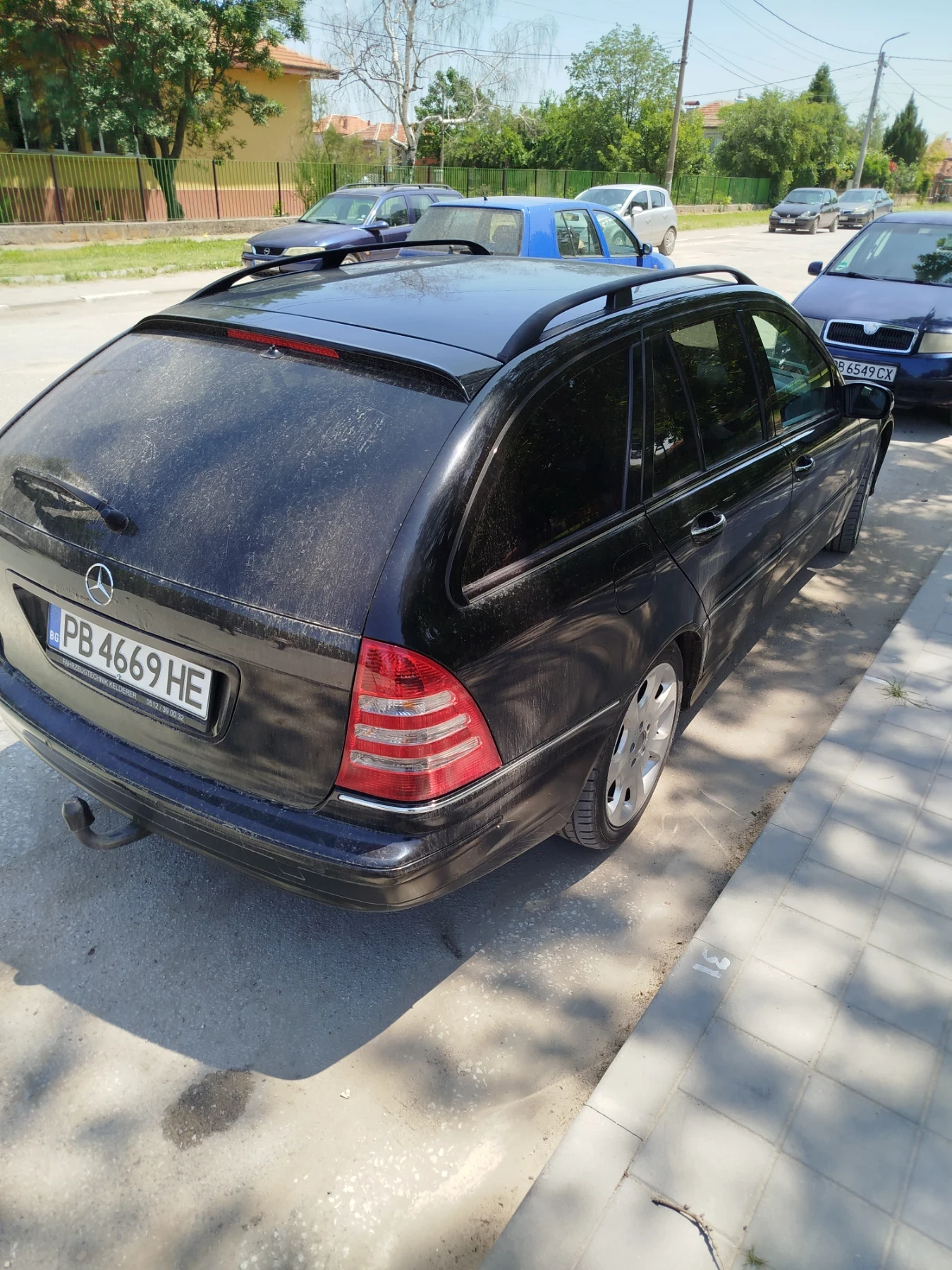 Mercedes-Benz C 220 Комби - изображение 2