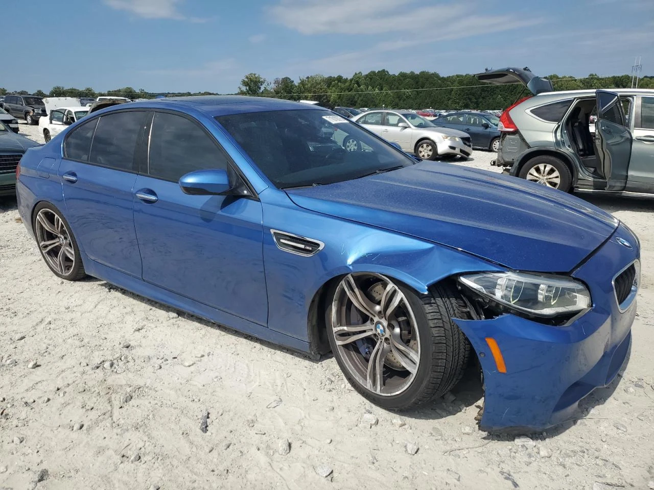BMW M5 AUTOMATIC * * CARFAX * * АВТО КРЕДИТ * *  - изображение 3