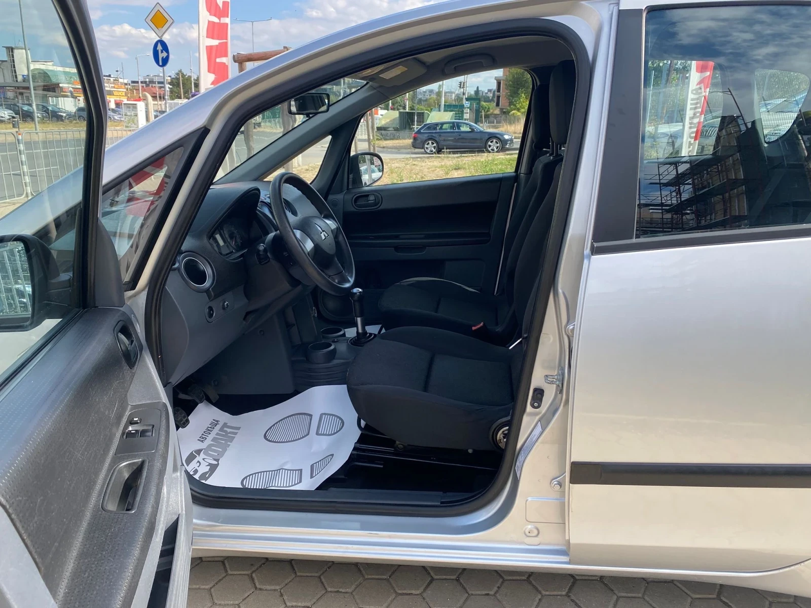 Mitsubishi Colt 1.2i/ГАЗ - изображение 8