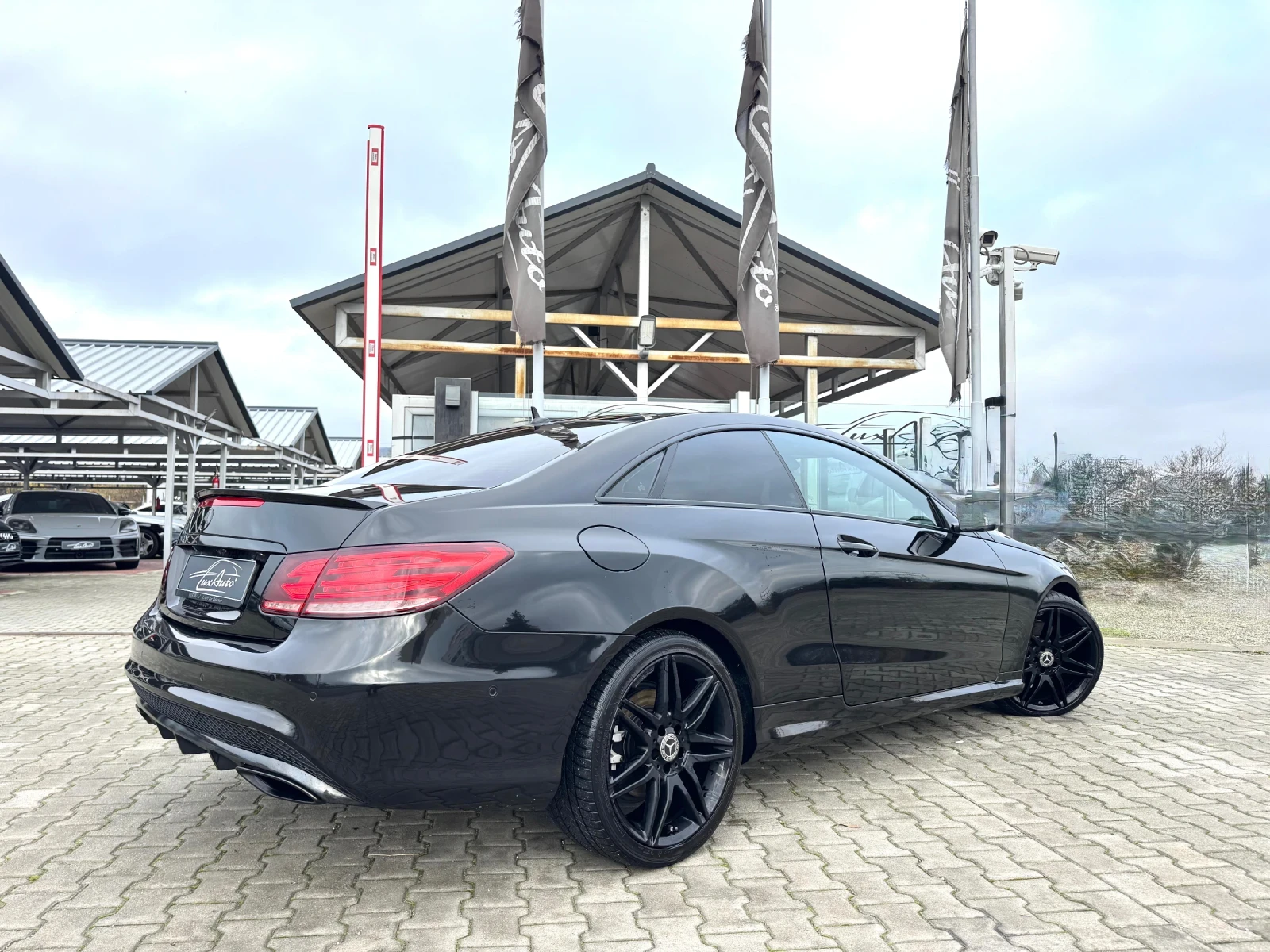 Mercedes-Benz E 350 d#AMG#9G-TRONIC#DESIGNO#PANORAMA#CAMERA#2015г - изображение 4