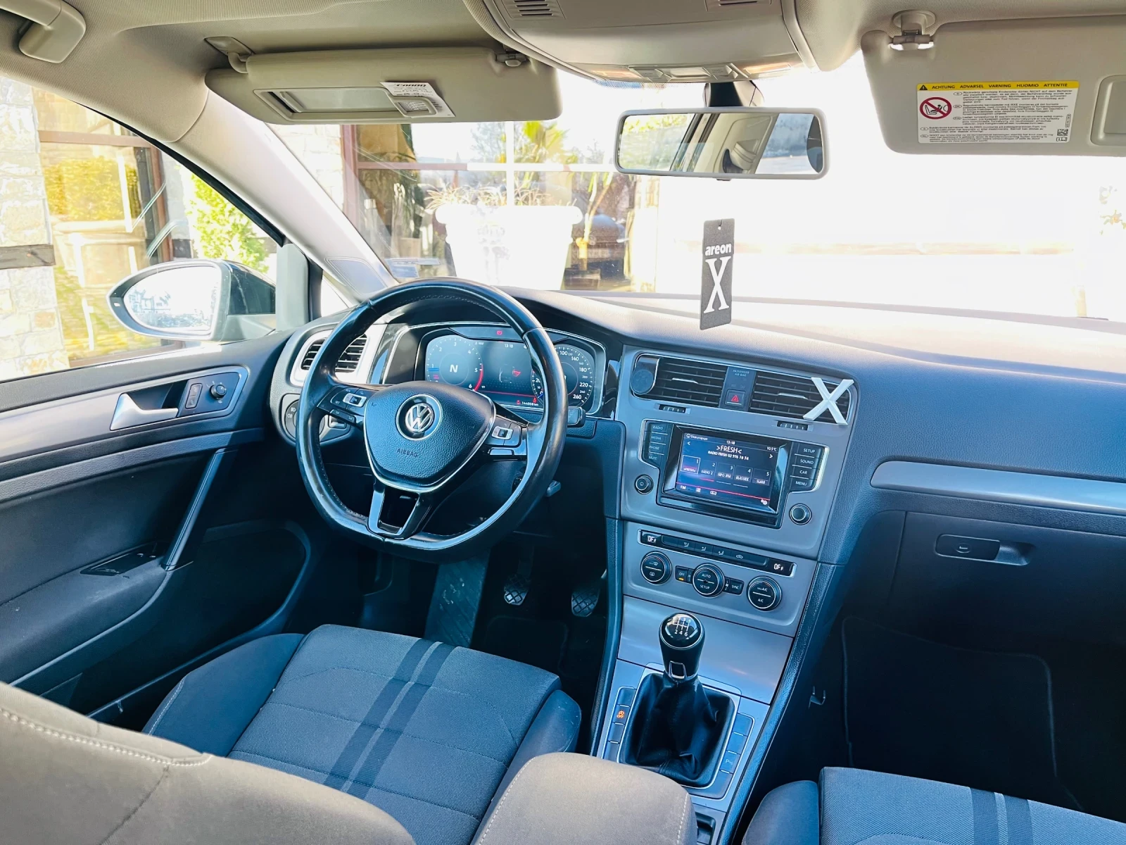 VW Golf  - изображение 10