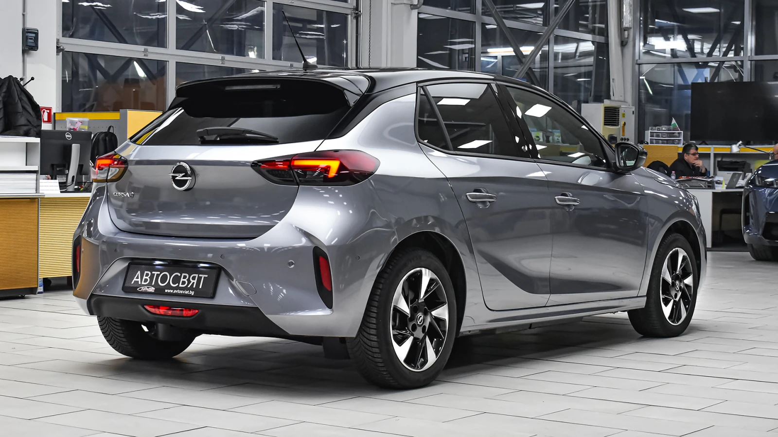 Opel Corsa e-GS Line 50 kWh - изображение 6