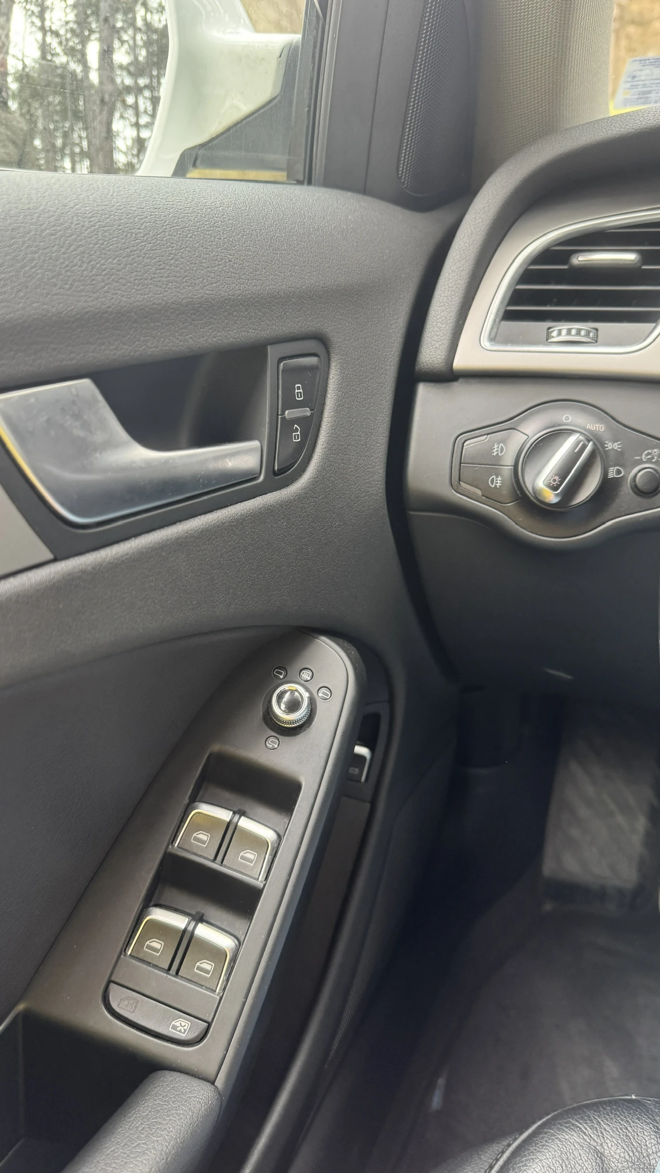 Audi A4 2.0 TDI 150 kc СПЕШНО!, снимка 10 - Автомобили и джипове - 53810700