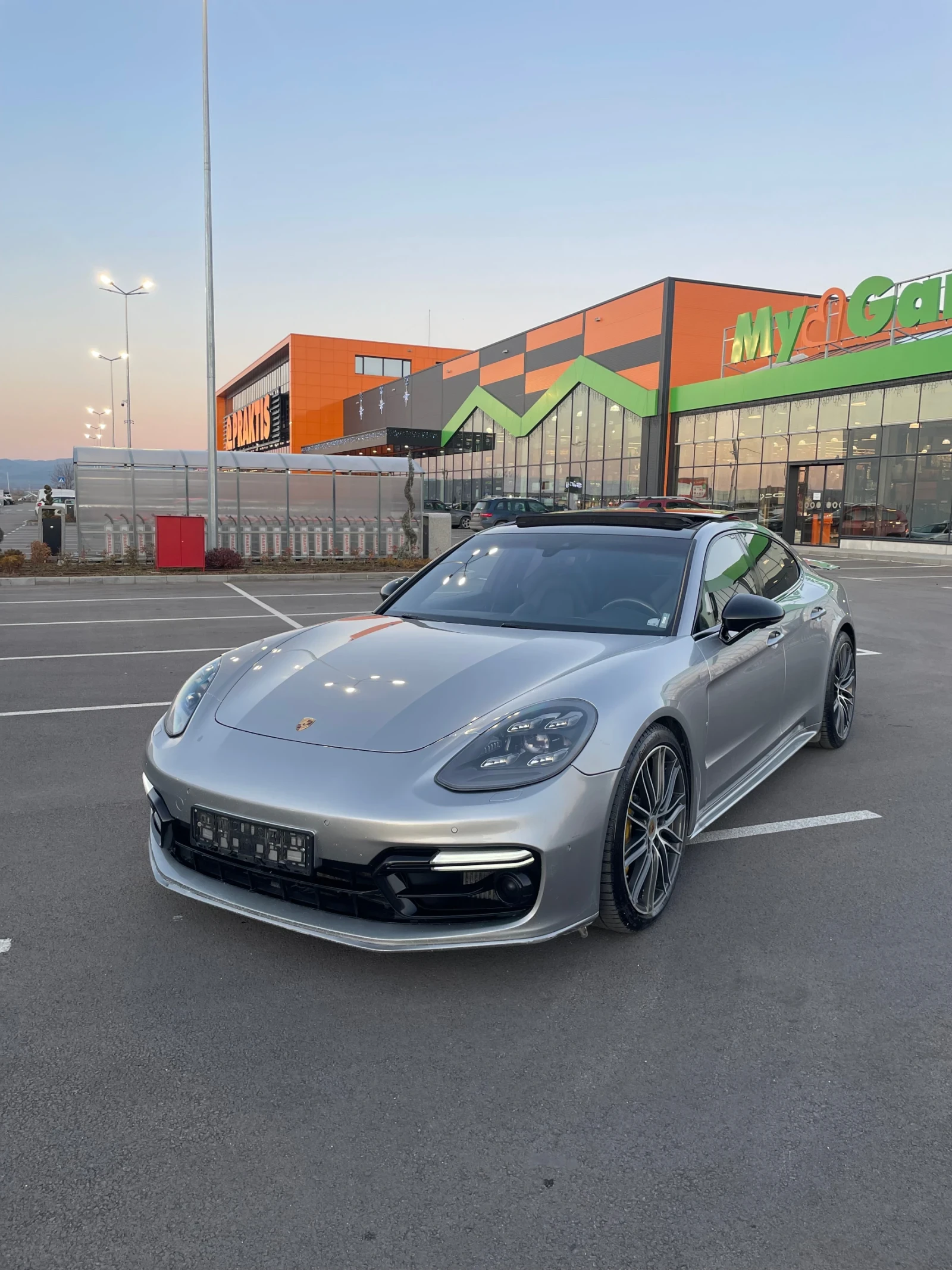 Porsche Panamera Turbo / Ceramic-Carbon Готов Лизинг, снимка 11 - Автомобили и джипове - 54225612