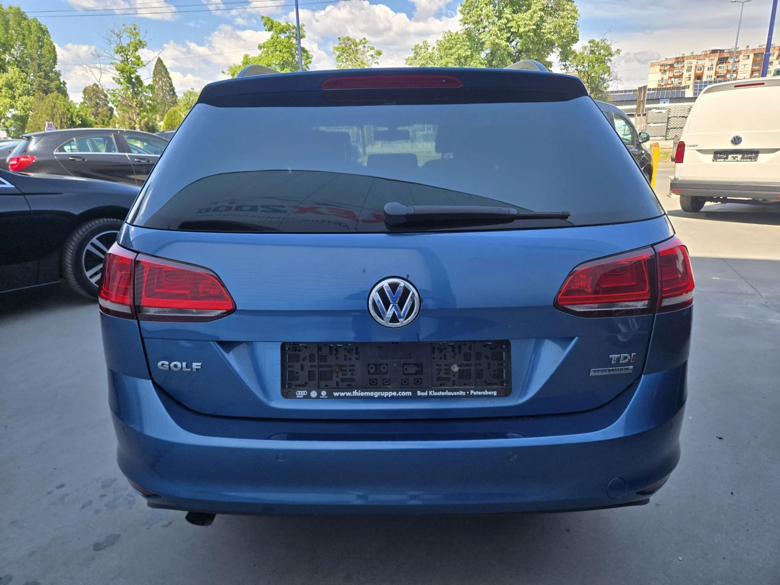 VW Golf 1.6 TDI, снимка 5 - Автомобили и джипове - 54414411
