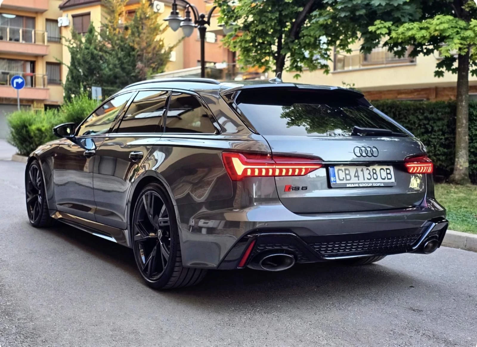 Audi Rs6 Exclusive, снимка 3 - Автомобили и джипове - 54657872