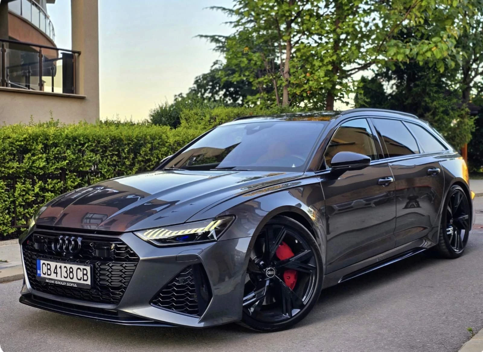 Audi Rs6 Exclusive, снимка 2 - Автомобили и джипове - 54657872