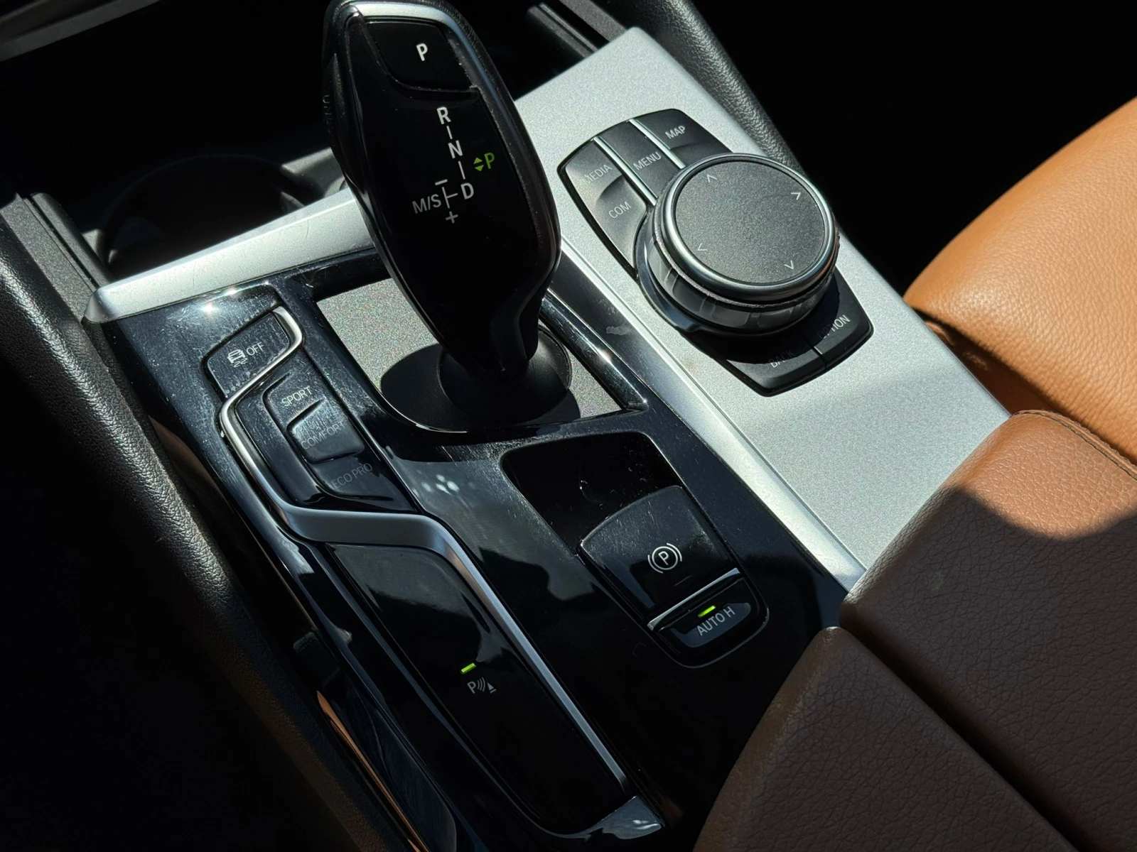 BMW 540, снимка 15 - Автомобили и джипове - 54932623