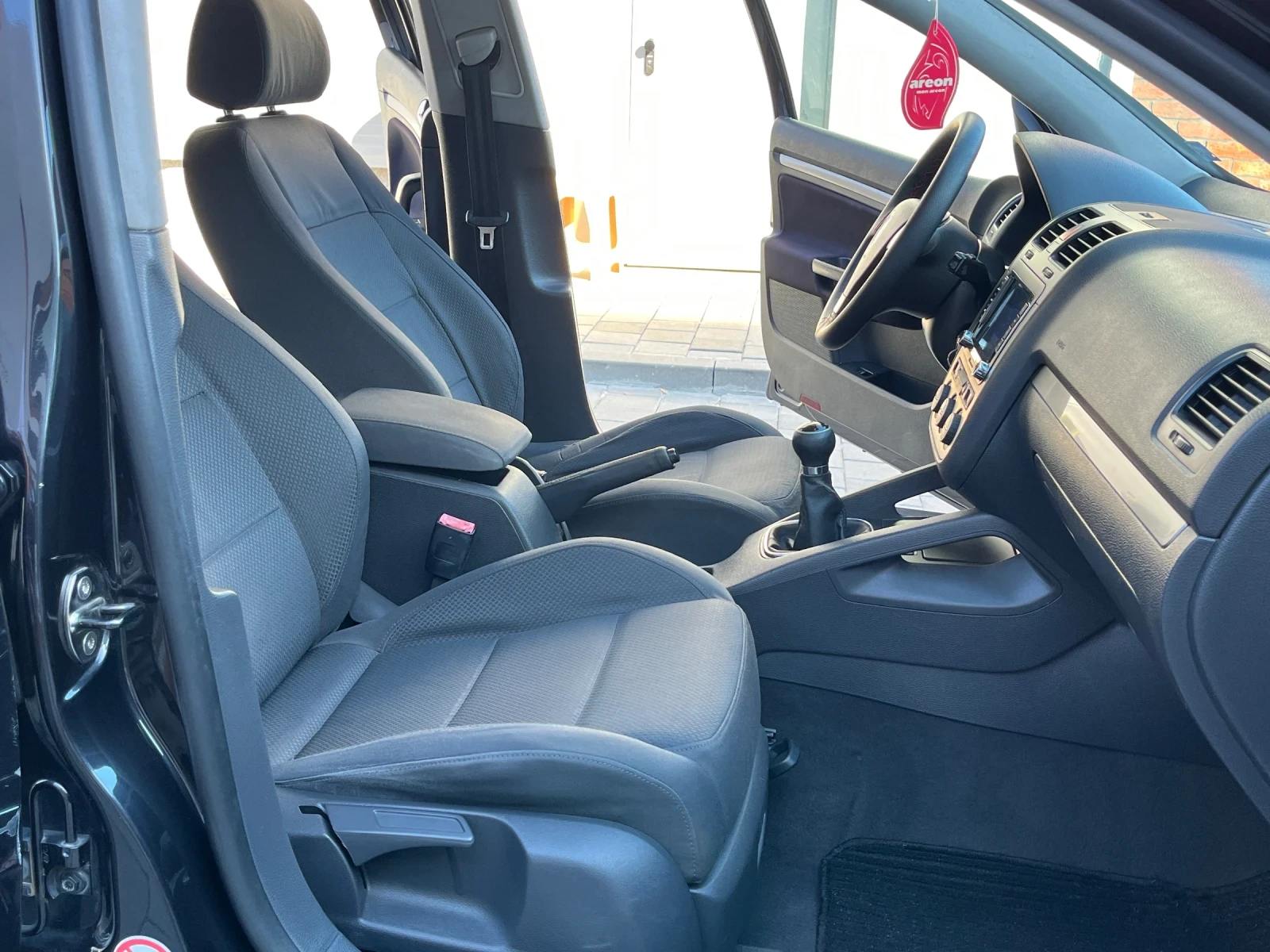 VW Golf 1.9TDI/105/BKC/2006/Г, снимка 12 - Автомобили и джипове - 55962699