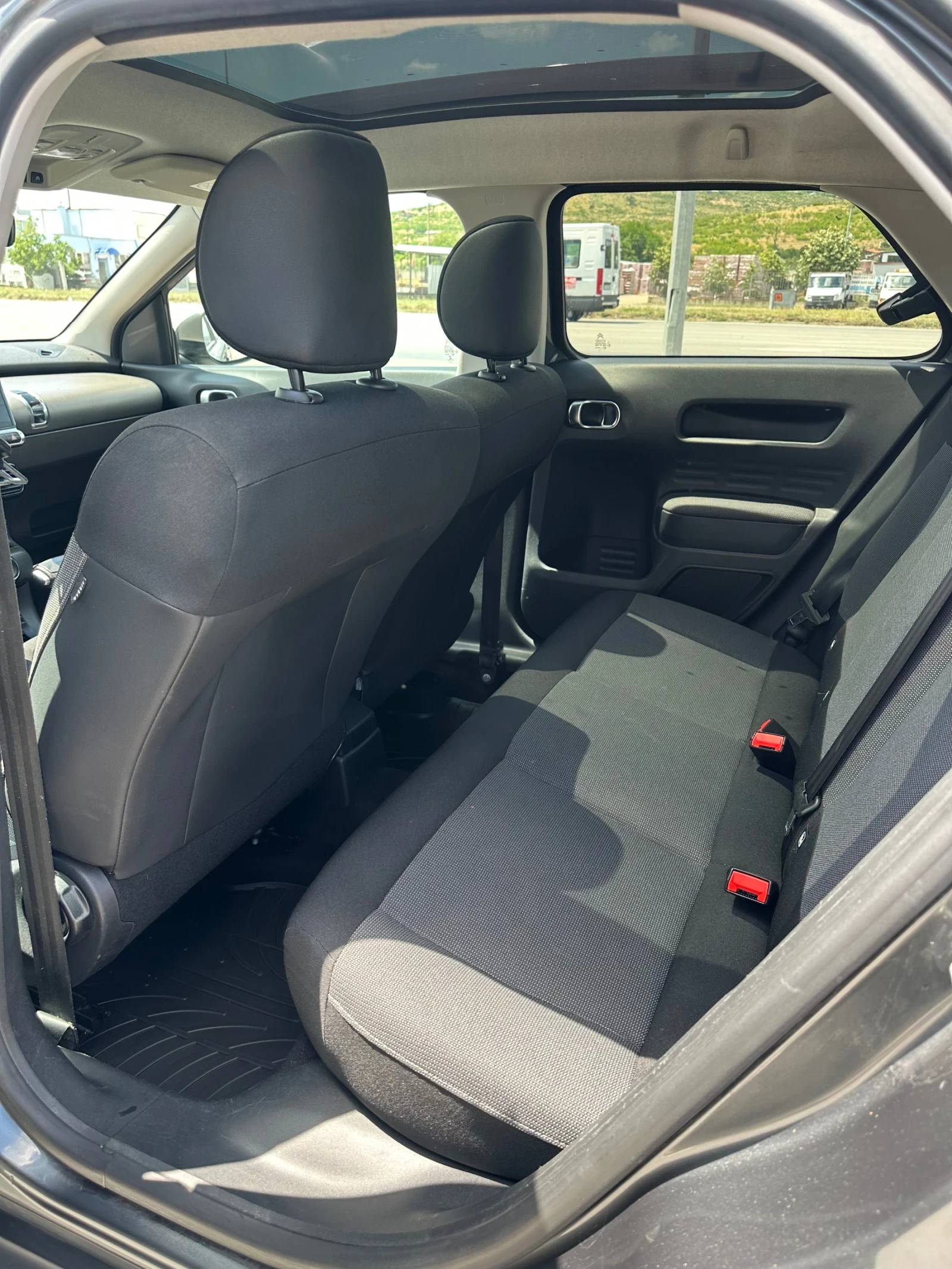 Citroen C4 Cactus, снимка 11 - Автомобили и джипове - 55982529