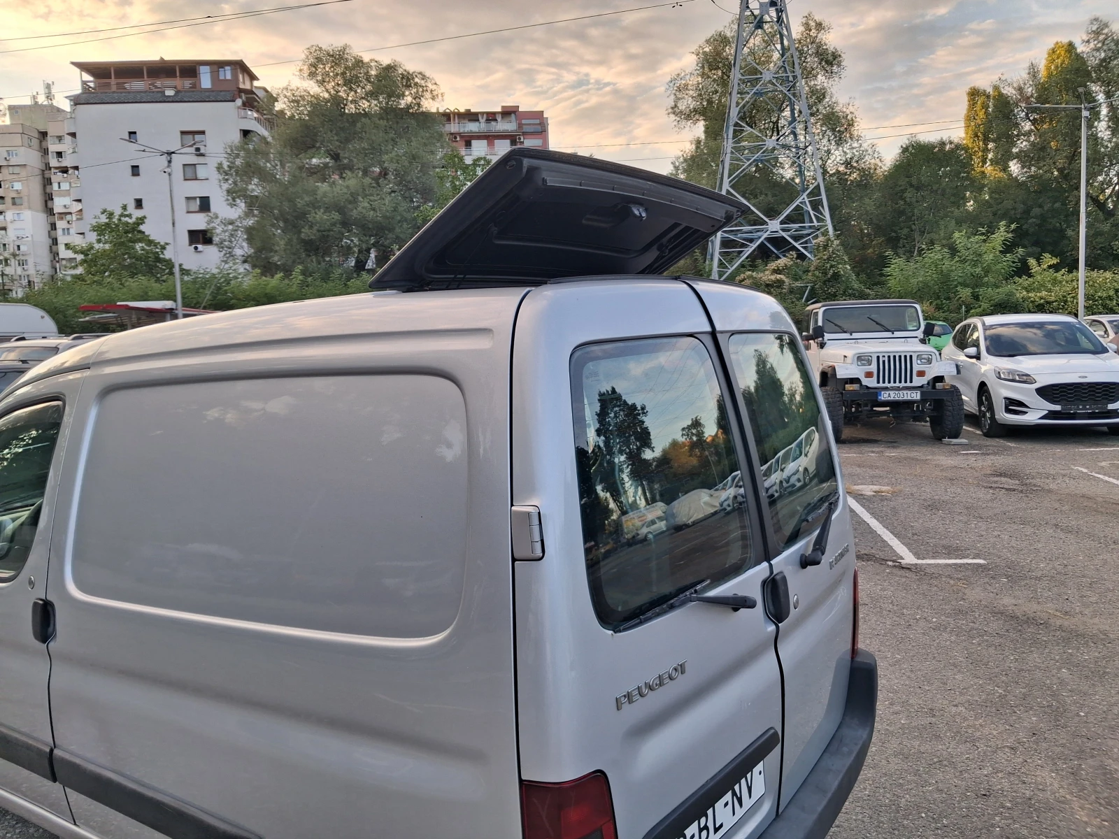 Peugeot Partner 2.0HDI* * 90кс* * Холандия, снимка 6 - Автомобили и джипове - 56079420