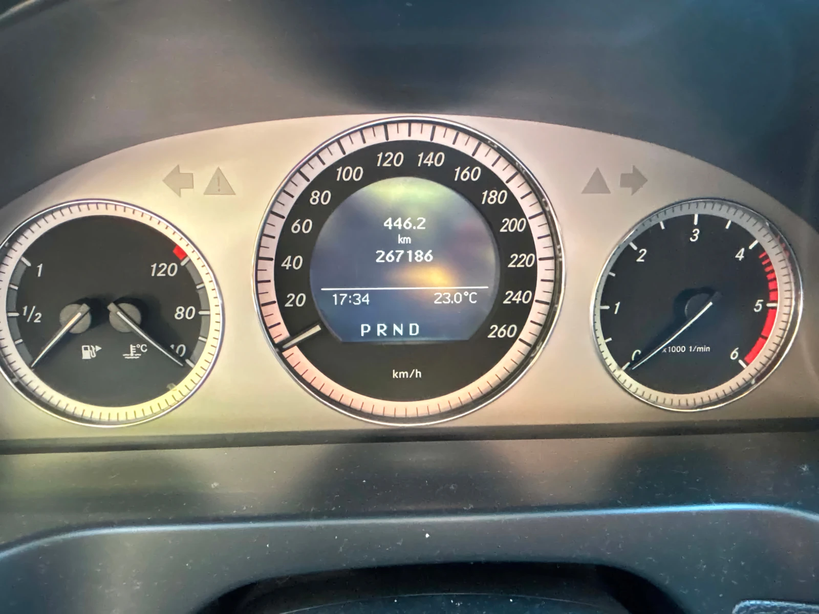 Mercedes-Benz C 200, снимка 3 - Автомобили и джипове - 56199427
